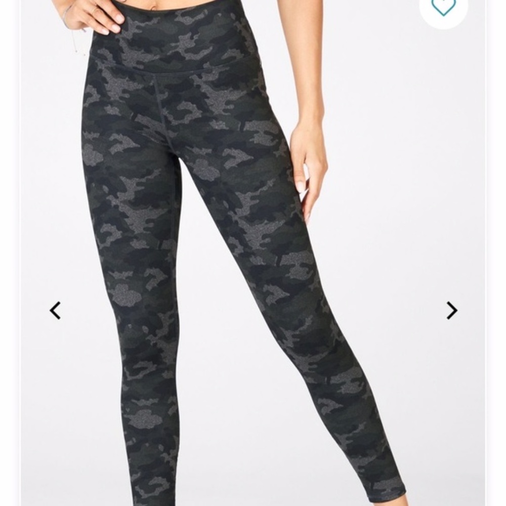 Camo Fabletics High-Waisted camo PowerHold 7/8 NWT
